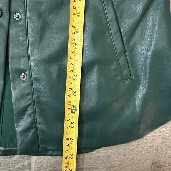 Chico’s Women’s Faux Leather Shacket Size 8/10 Pockets Buttery Soft Jasper Green - Picture 10 of 13